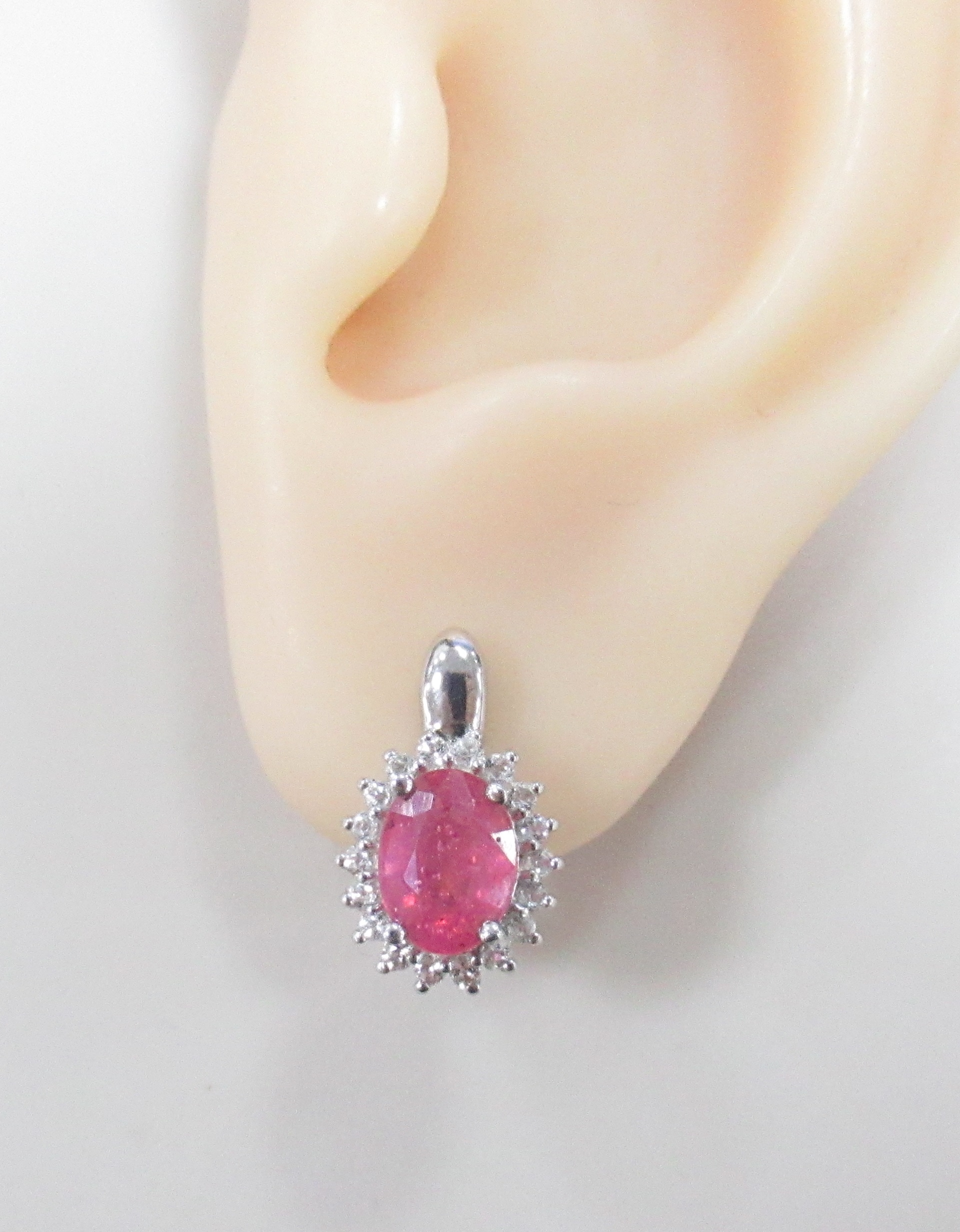 Серебряные серьги 925 пробы; вставки 2 Сапфир розовый 3,2ct ; 36 Топаз белый 0,72ct;